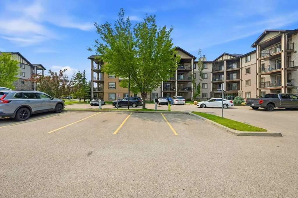 60 Panatella Street NW Calgary AB T3K 0M4