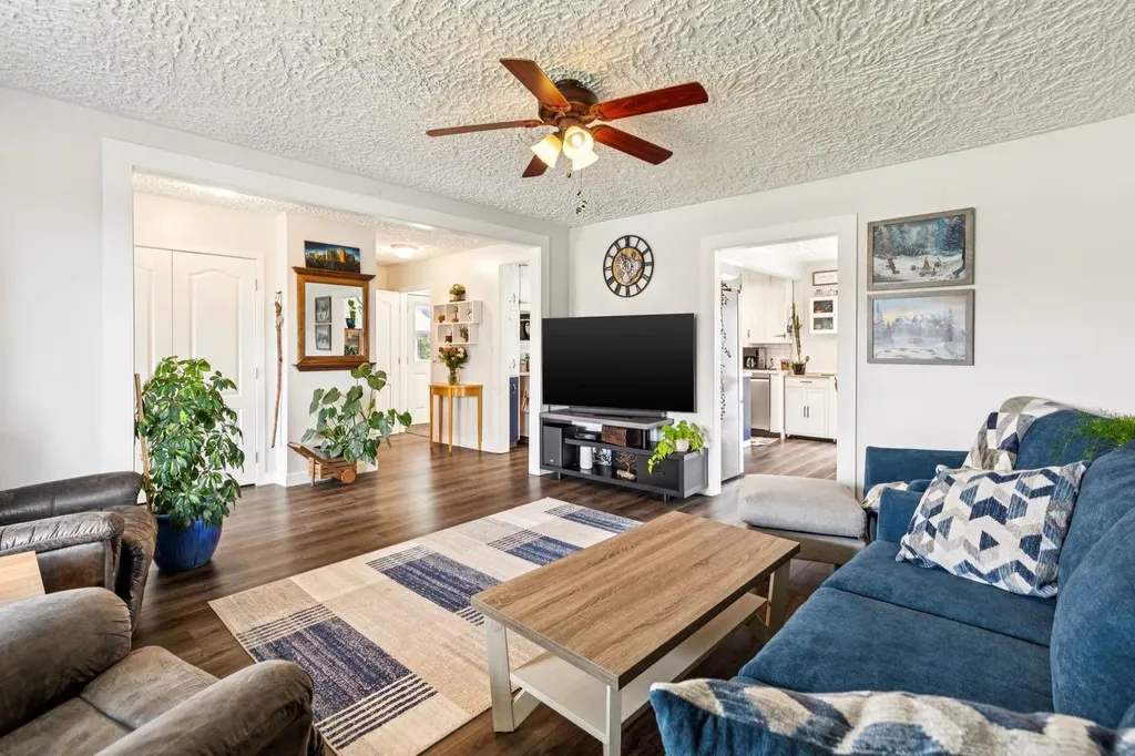 485 Big Springs Drive SE Airdrie AB T4A 1A3