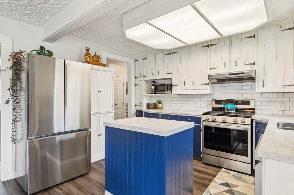 485 Big Springs Drive SE Airdrie AB T4A 1A3