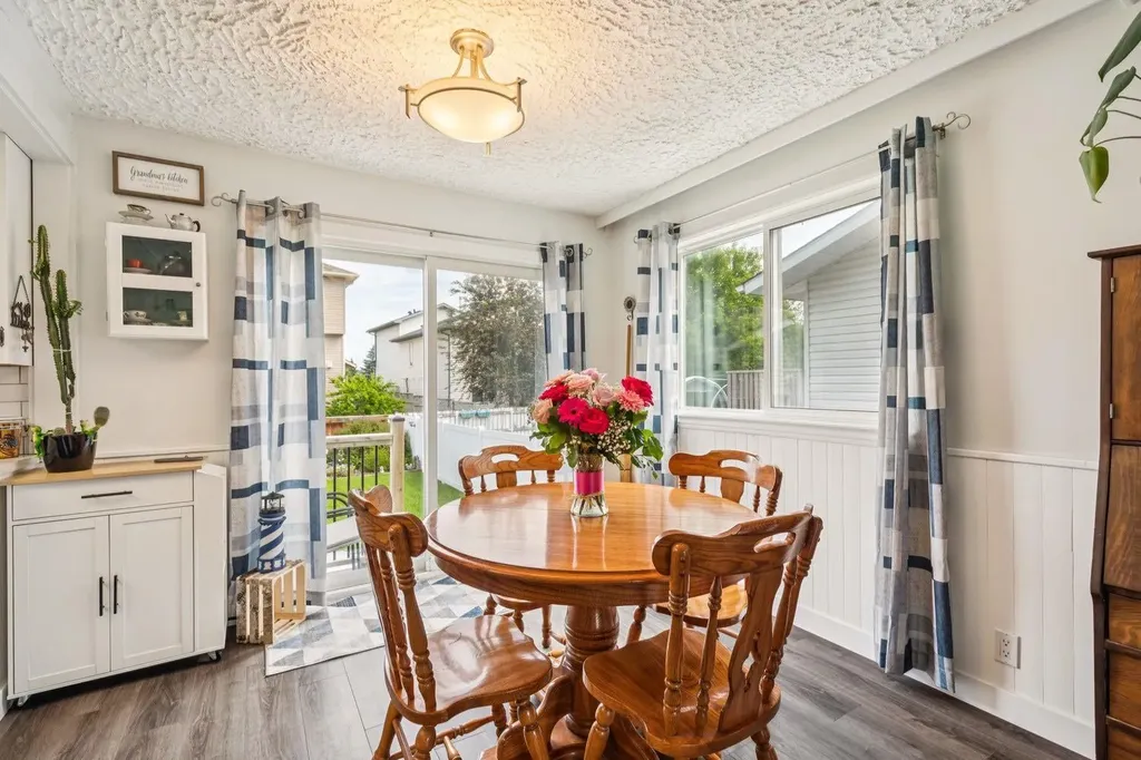 485 Big Springs Drive SE Airdrie AB T4A 1A3