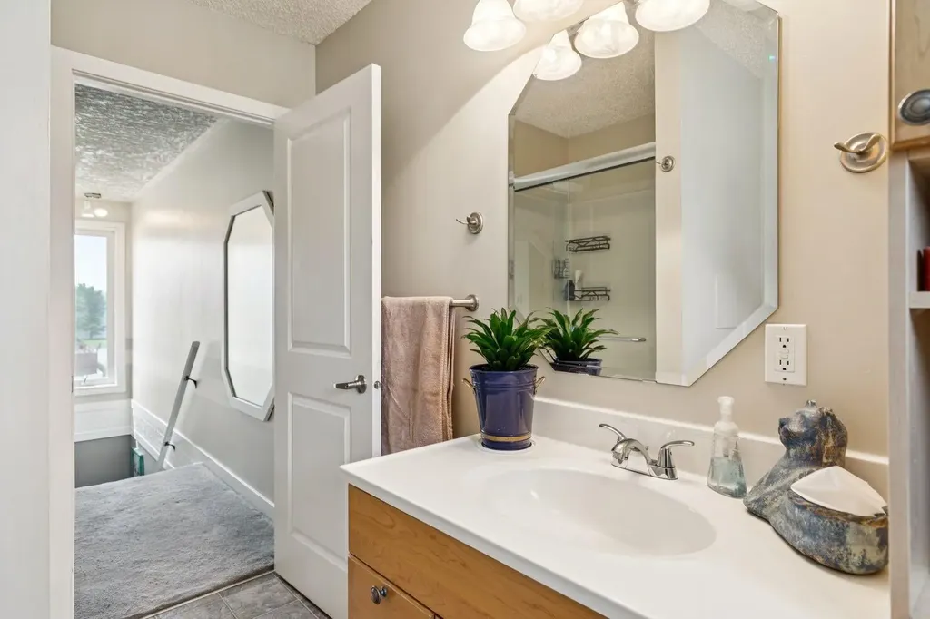 485 Big Springs Drive SE Airdrie AB T4A 1A3