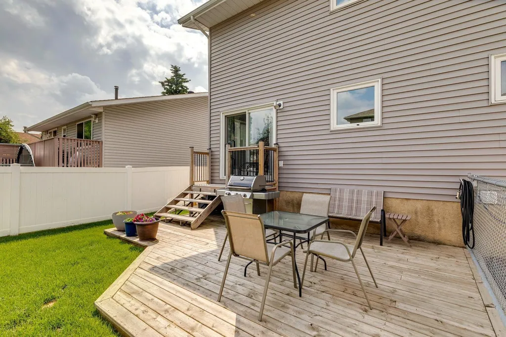 485 Big Springs Drive SE Airdrie AB T4A 1A3