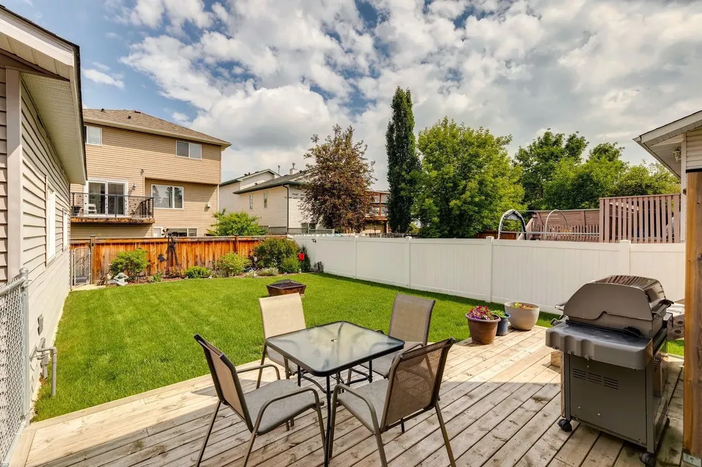 485 Big Springs Drive SE Airdrie AB T4A 1A3