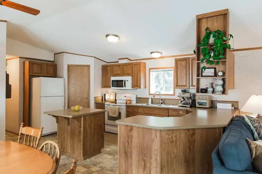 7329 Twp Road 701a Grovedale AB T0H1X0