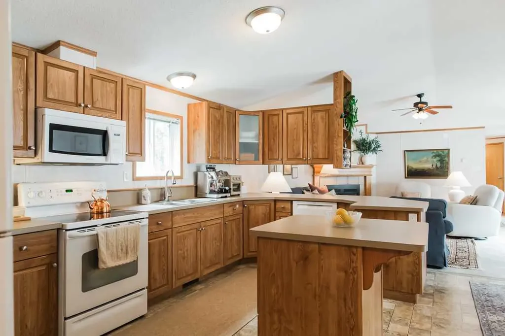 7329 Twp Road 701a Grovedale AB T0H1X0