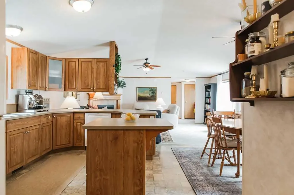 7329 Twp Road 701a Grovedale AB T0H1X0