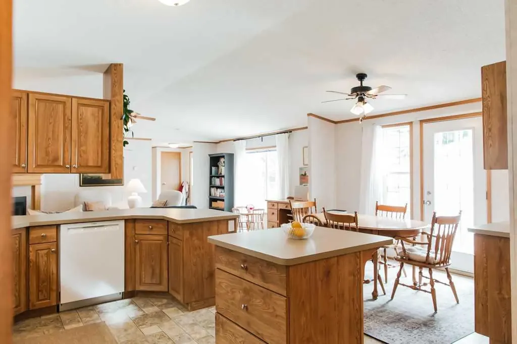 7329 Twp Road 701a Grovedale AB T0H1X0