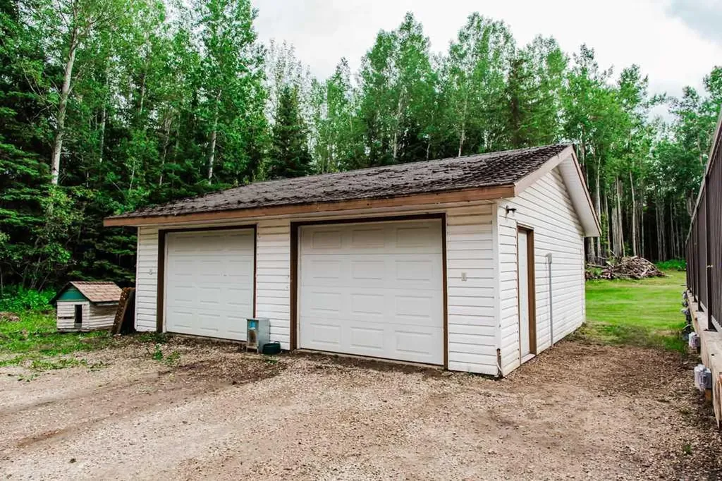 7329 Twp Road 701a Grovedale AB T0H1X0