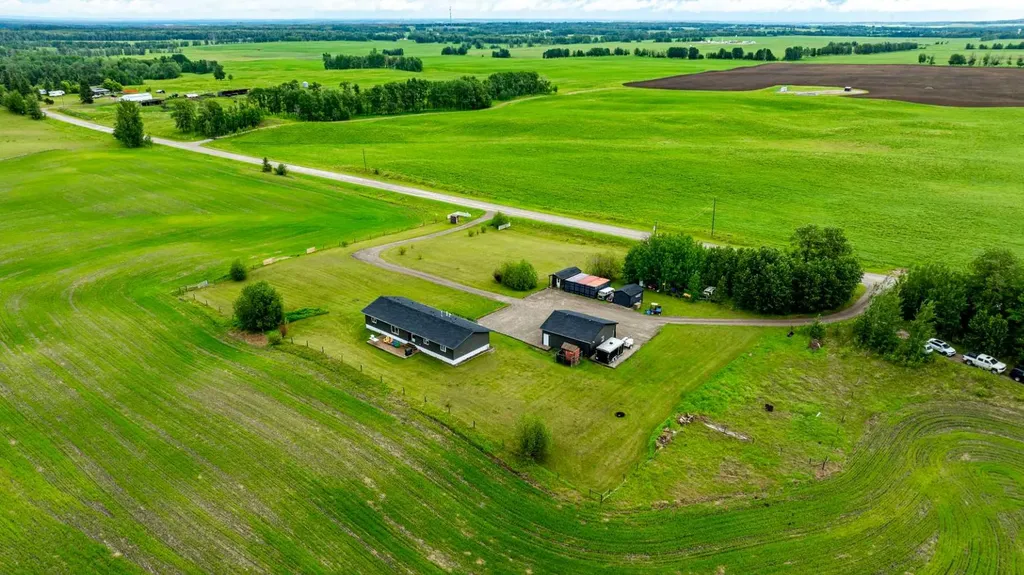 362070 Range Road 6-4 Rural Clearwater County AB T0M 0M0