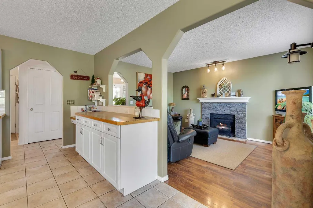 626 Saddlecreek Way NE Calgary AB T3J4A3
