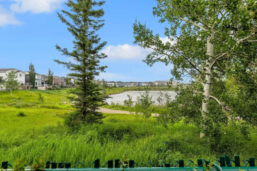 626 Saddlecreek Way NE Calgary AB T3J4A3