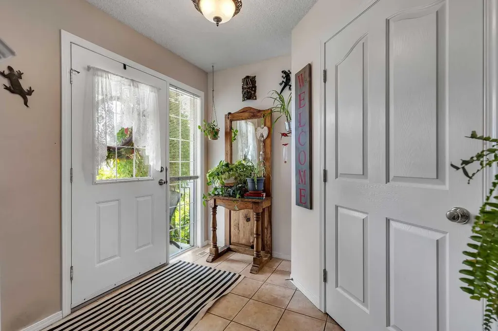 626 Saddlecreek Way NE Calgary AB T3J4A3