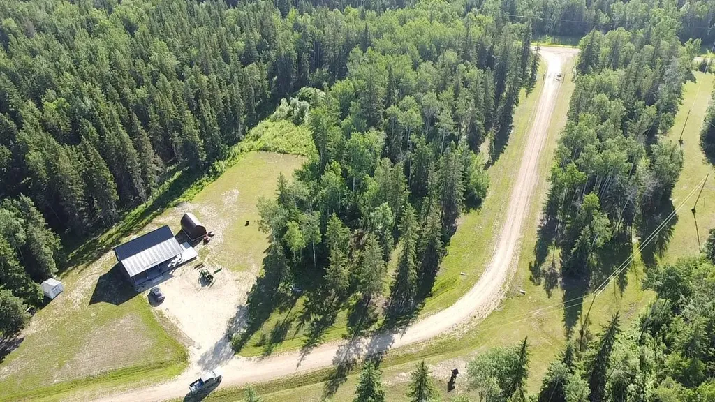 85026 Range Road 204 Rural Northern Sunrise County AB T0H3B0