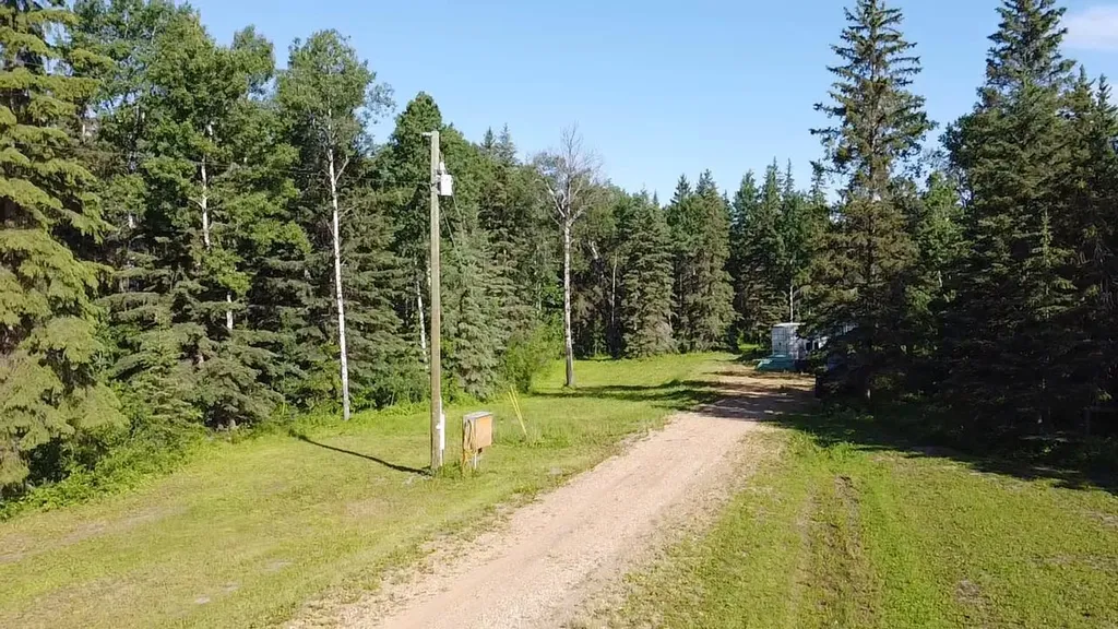 85026 Range Road 204 Rural Northern Sunrise County AB T0H3B0