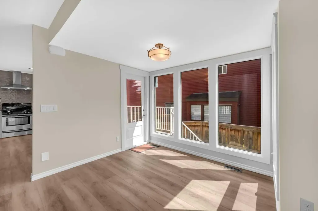 15 Ranch Glen Drive NW Calgary AB T3G 1T2