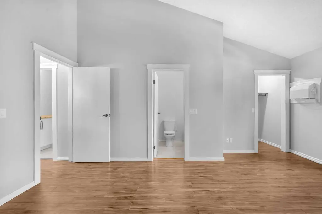 15 Ranch Glen Drive NW Calgary AB T3G 1T2