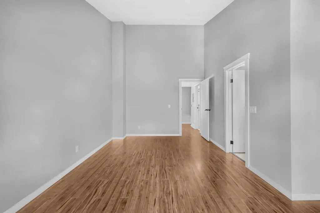 15 Ranch Glen Drive NW Calgary AB T3G 1T2