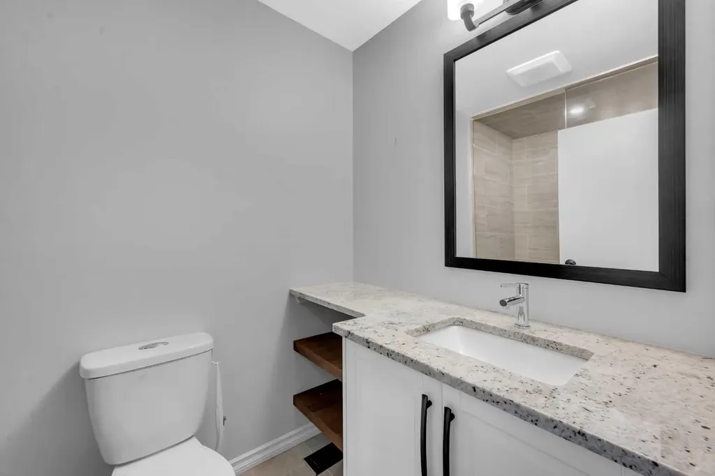 15 Ranch Glen Drive NW Calgary AB T3G 1T2