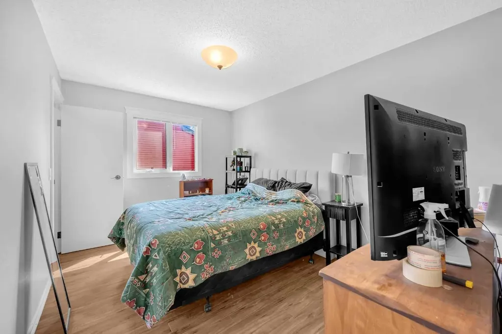 15 Ranch Glen Drive NW Calgary AB T3G 1T2