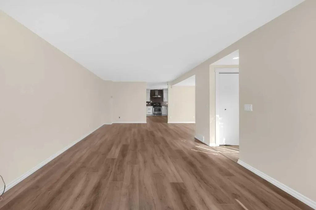 15 Ranch Glen Drive NW Calgary AB T3G 1T2
