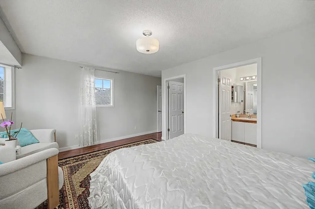 77 Citadel Gardens NW Calgary AB T3G 3X6