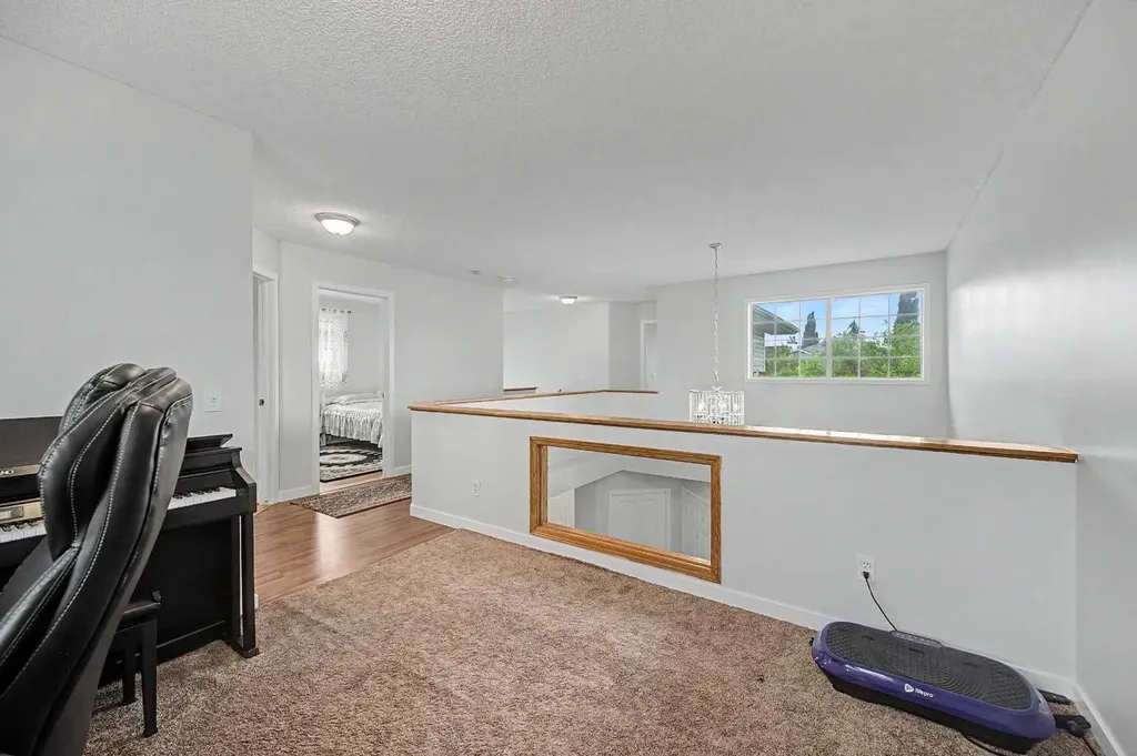 77 Citadel Gardens NW Calgary AB T3G 3X6