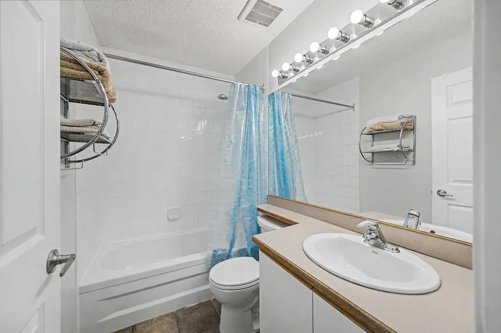 77 Citadel Gardens NW Calgary AB T3G 3X6