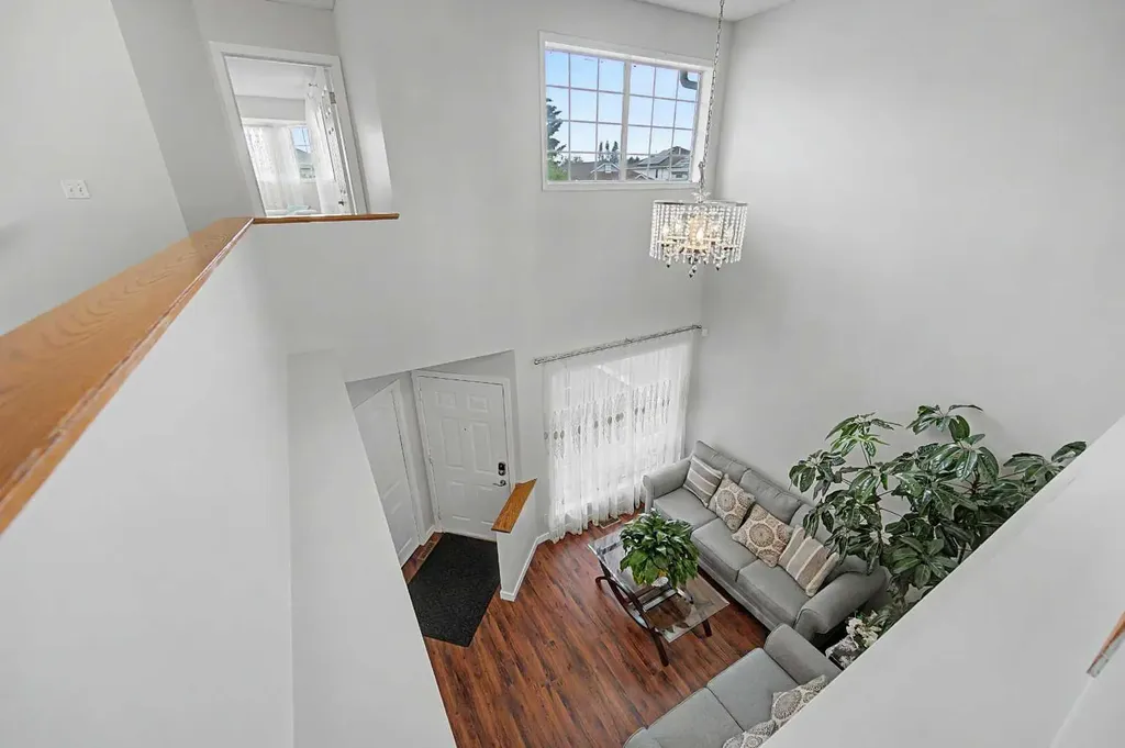 77 Citadel Gardens NW Calgary AB T3G 3X6