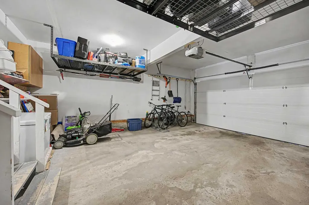 77 Citadel Gardens NW Calgary AB T3G 3X6