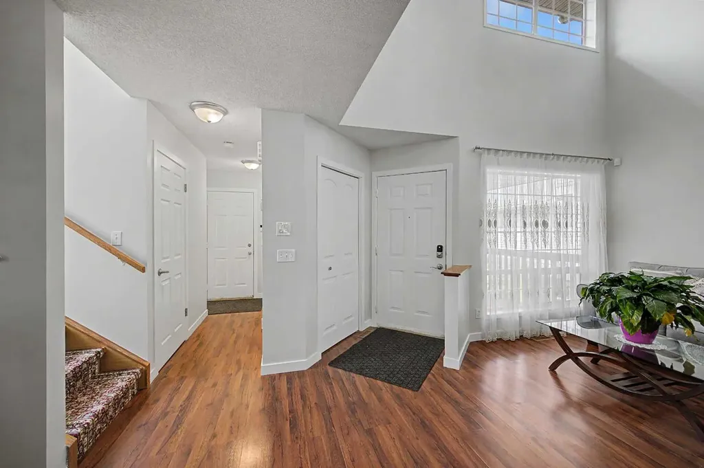 77 Citadel Gardens NW Calgary AB T3G 3X6