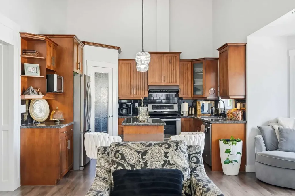 100 Cove Rise Chestermere AB T1X 1S7