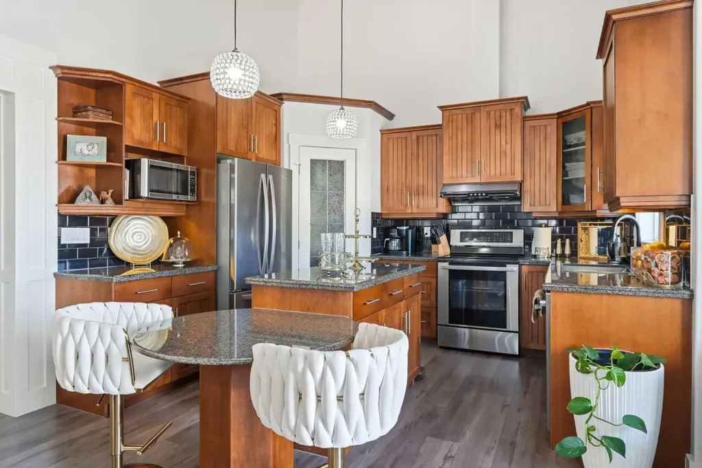 100 Cove Rise Chestermere AB T1X 1S7