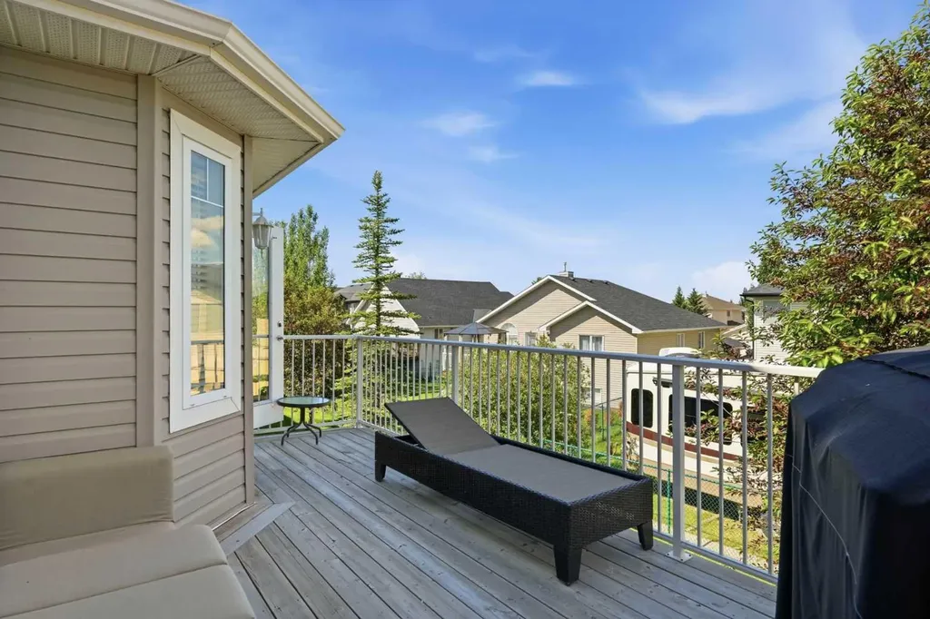 100 Cove Rise Chestermere AB T1X 1S7
