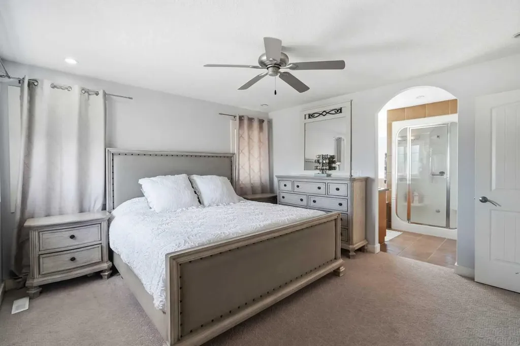100 Cove Rise Chestermere AB T1X 1S7