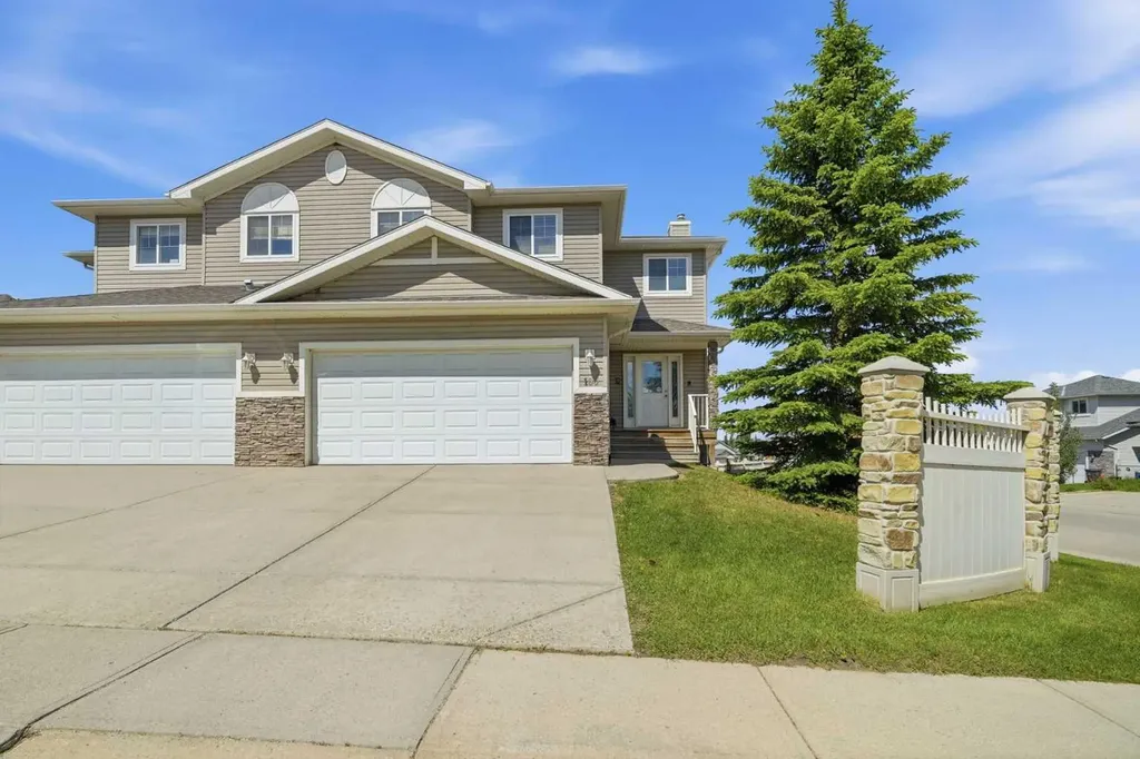 100 Cove Rise Chestermere AB T1X 1S7