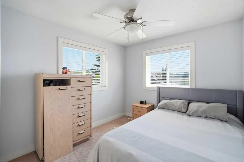 100 Cove Rise Chestermere AB T1X 1S7