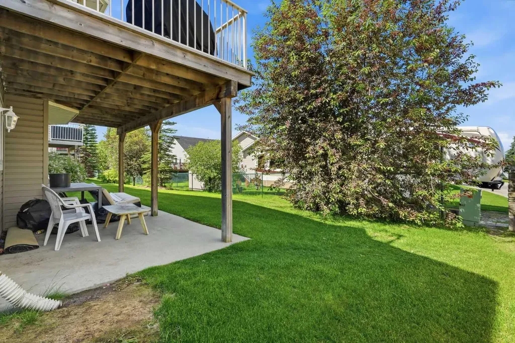 100 Cove Rise Chestermere AB T1X 1S7