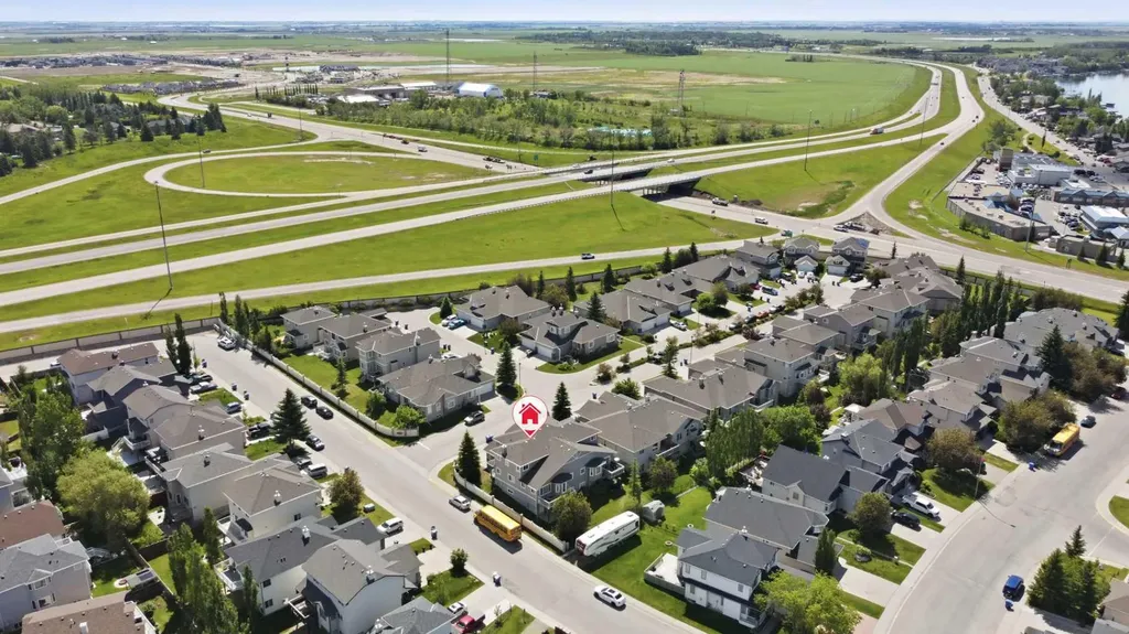 100 Cove Rise Chestermere AB T1X 1S7