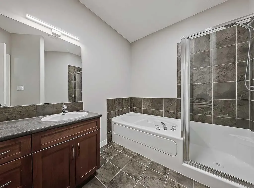 20 Discovery Ridge Close SW Calgary AB T3H 5X4