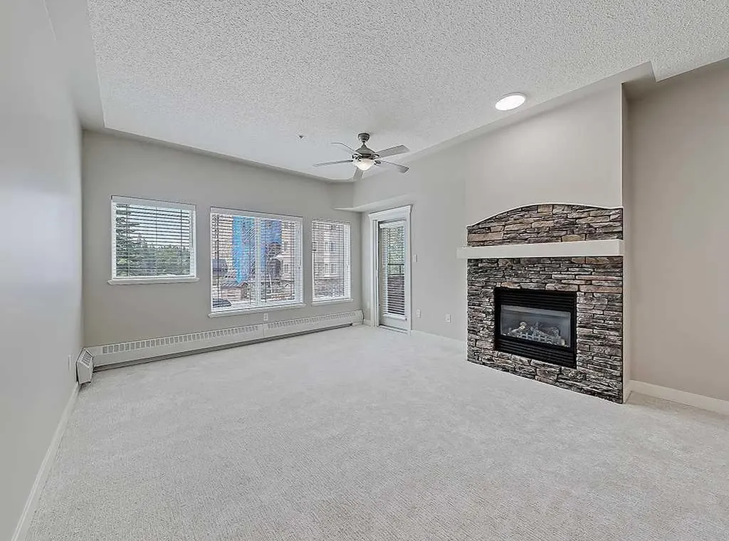 20 Discovery Ridge Close SW Calgary AB T3H 5X4