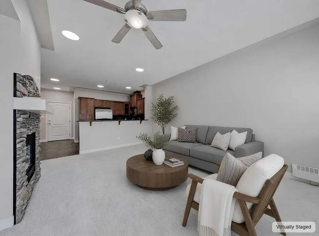 20 Discovery Ridge Close SW Calgary AB T3H 5X4