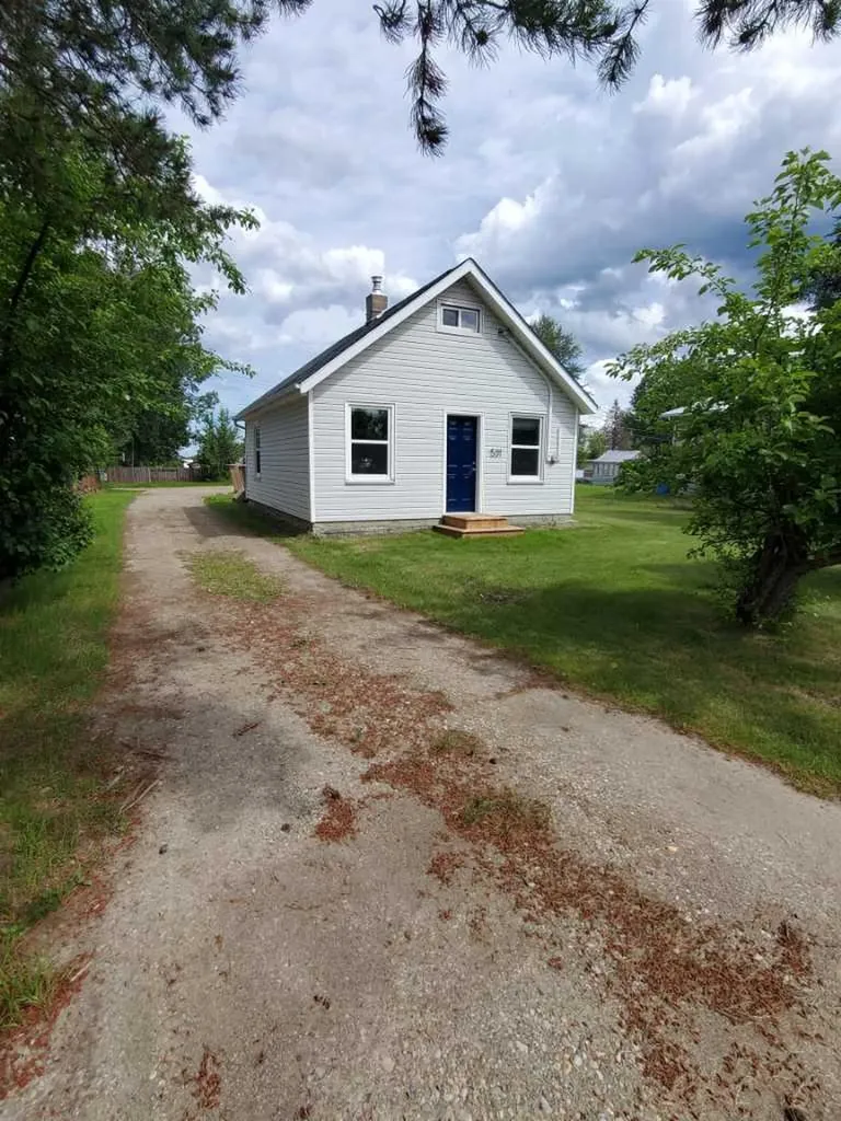 531 65 Street Edson AB T7E 1M2
