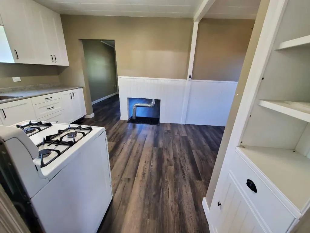 531 65 Street Edson AB T7E 1M2