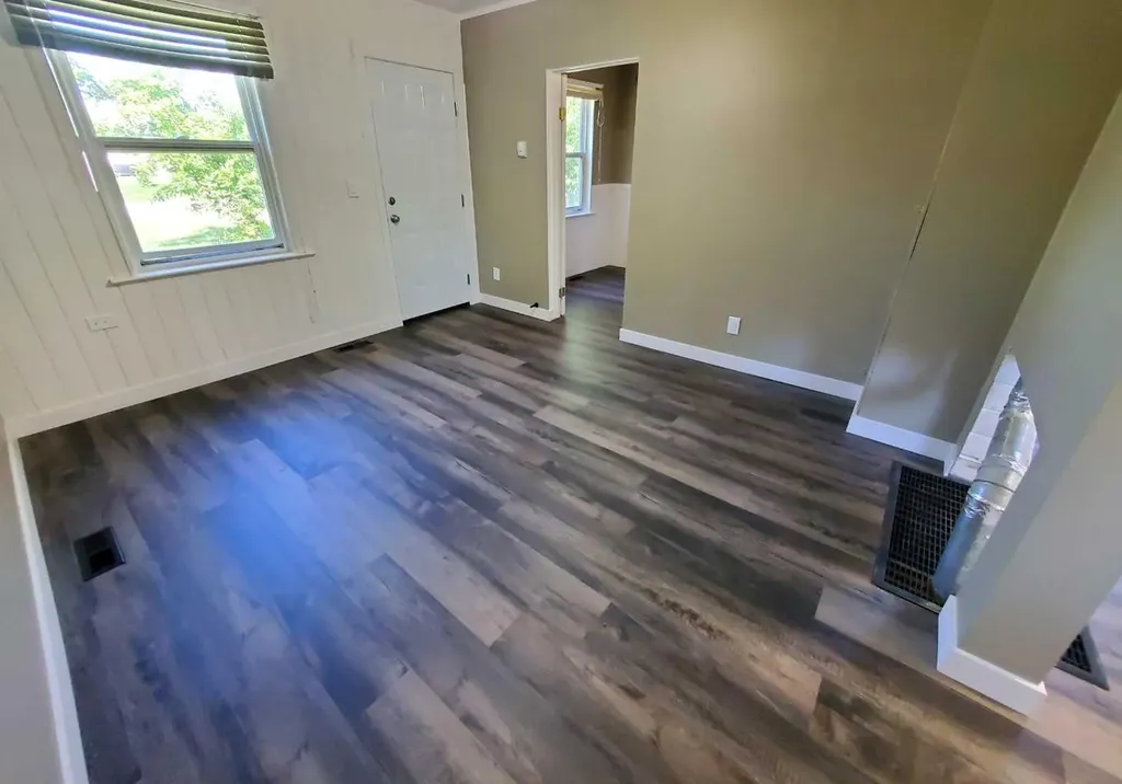 531 65 Street Edson AB T7E 1M2