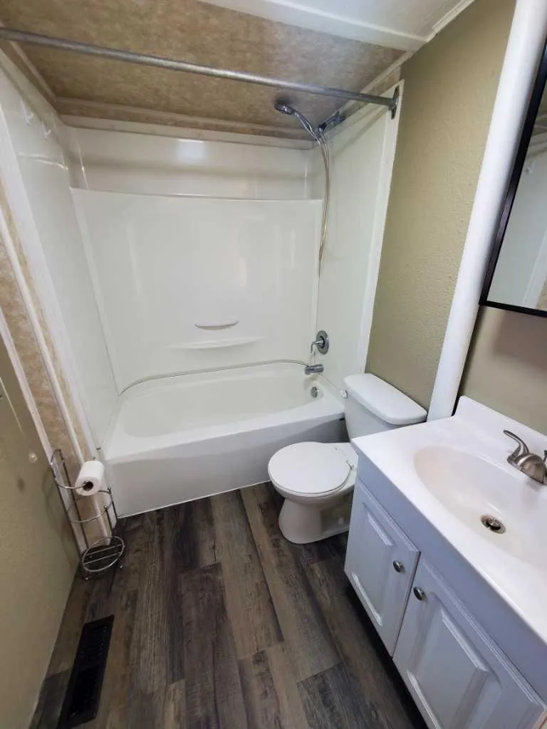 531 65 Street Edson AB T7E 1M2