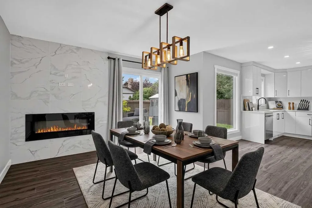 132 Woodglen Way SW Calgary AB T2W 4T3