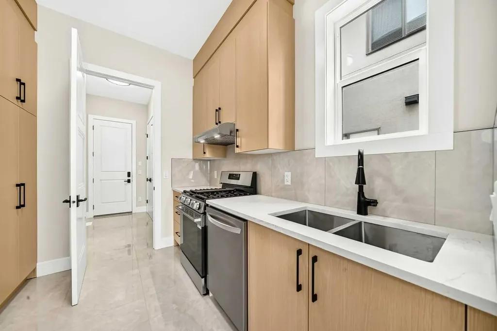 2049 Waterbury Road W Chestermere AB T1X3A9