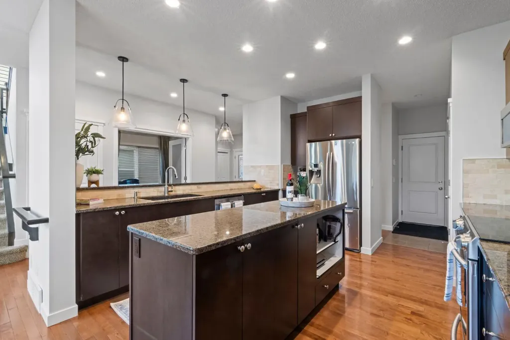 173 Cranarch Close SE Calgary AB T3M 0T9