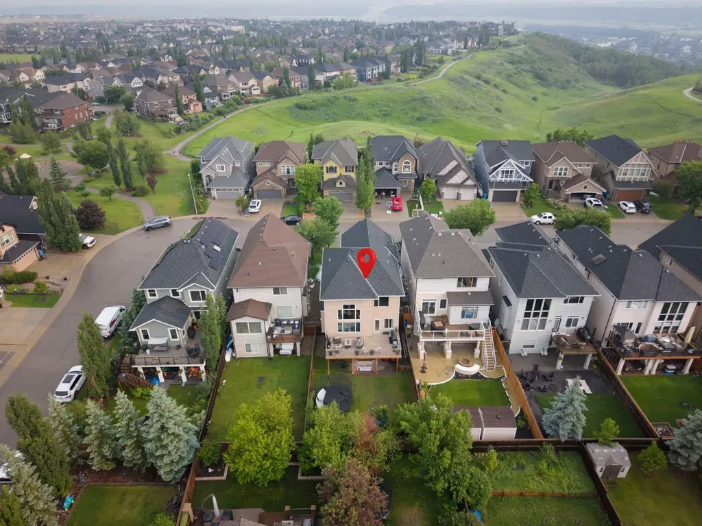 173 Cranarch Close SE Calgary AB T3M 0T9