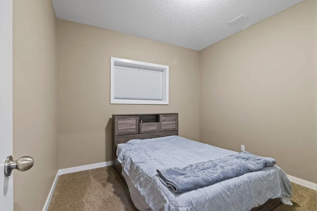 173 Cranarch Close SE Calgary AB T3M 0T9